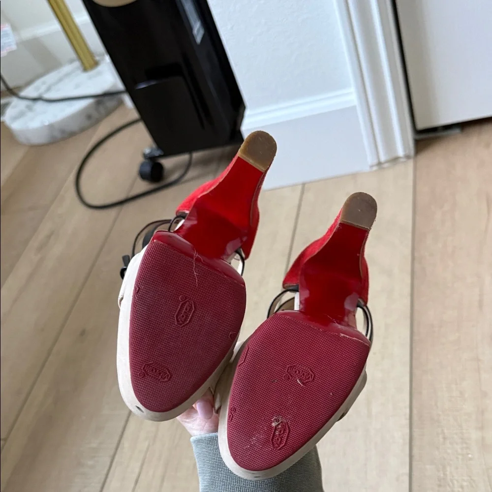 Christian Louboutin Orange and Cream Platform Heels - Picture 9 of 9